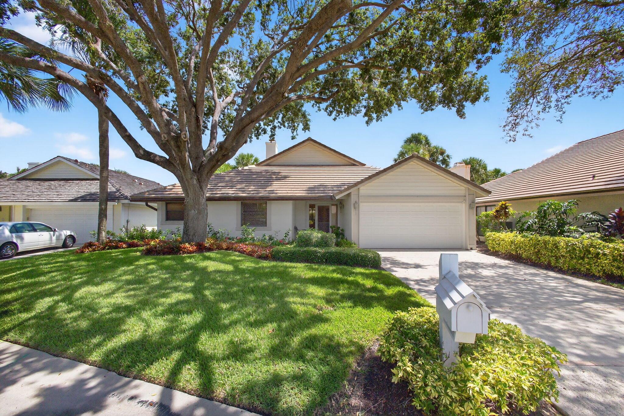 CROSSWINDS AT JONATHANS L - Residential Lease