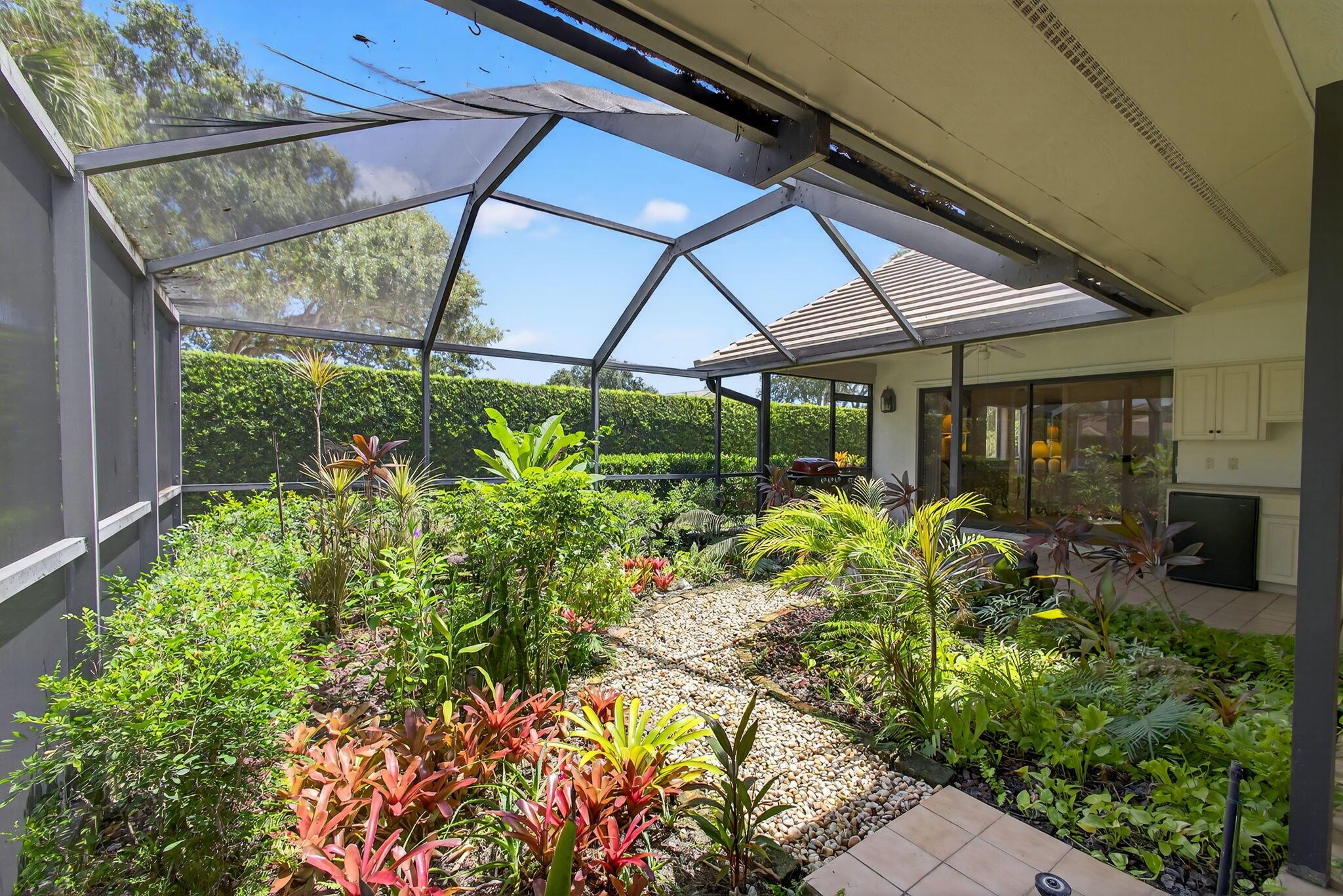 CROSSWINDS AT JONATHANS L - Residential Lease