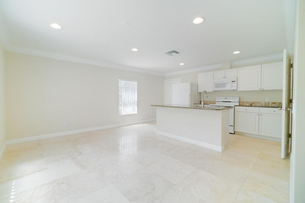 Photo of 6410 N Dixie Highway, Boca Raton, FL 33487 (MLS # R11127603)