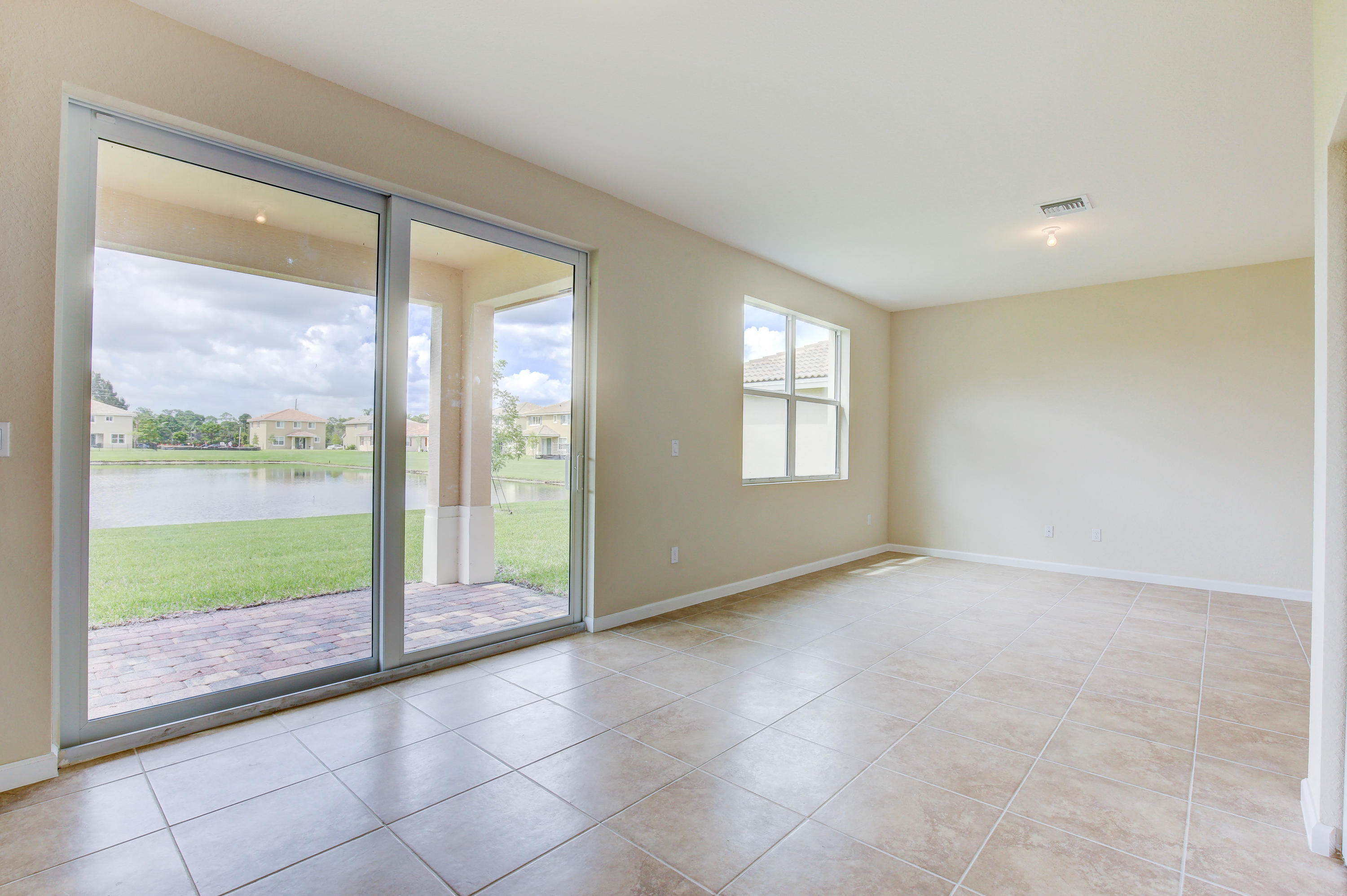 ABBINGTON - Residential