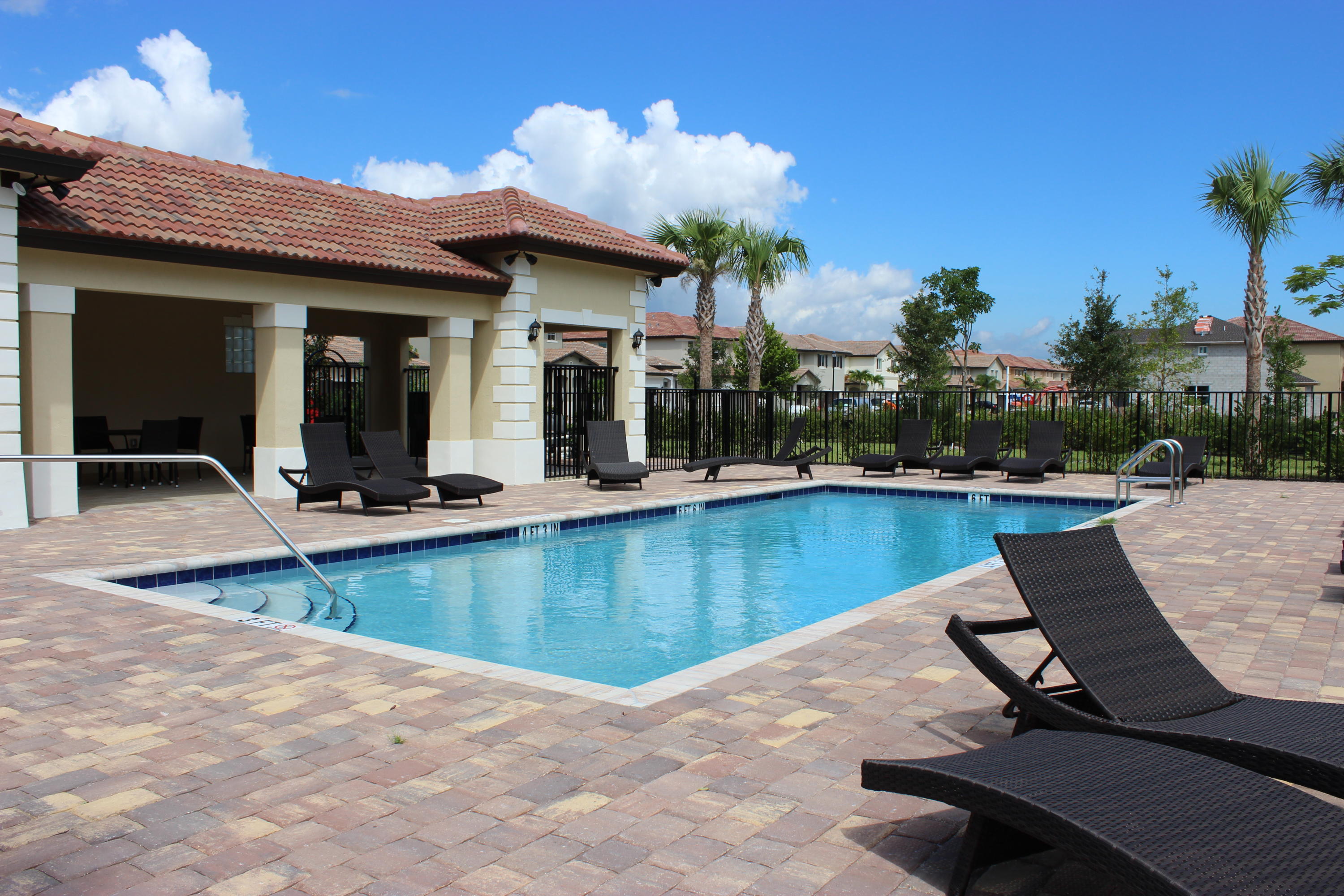 ABBINGTON - Residential