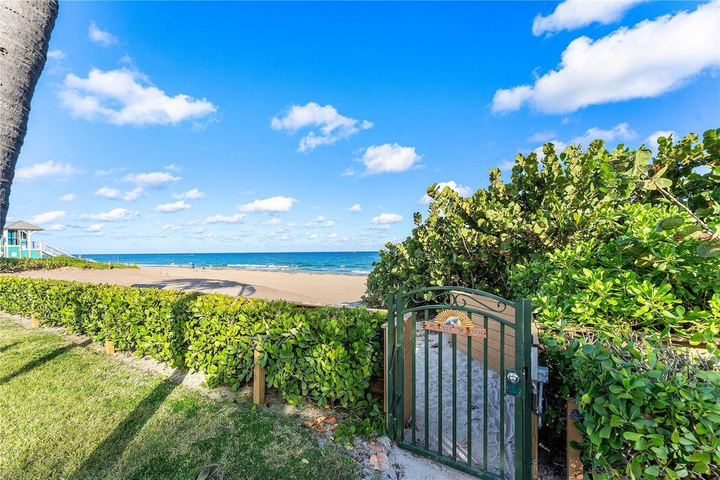 Photo of 800 SE 20th Avenue #206, Deerfield Beach, FL 33441 (MLS # F10538675)