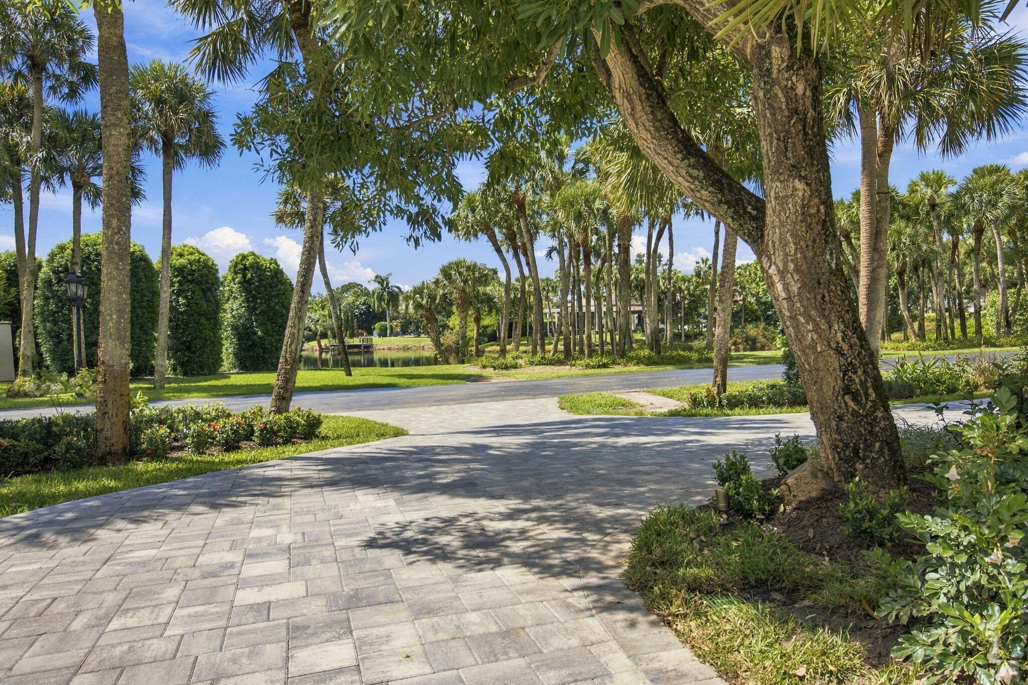 16132 Bridlewood Circle