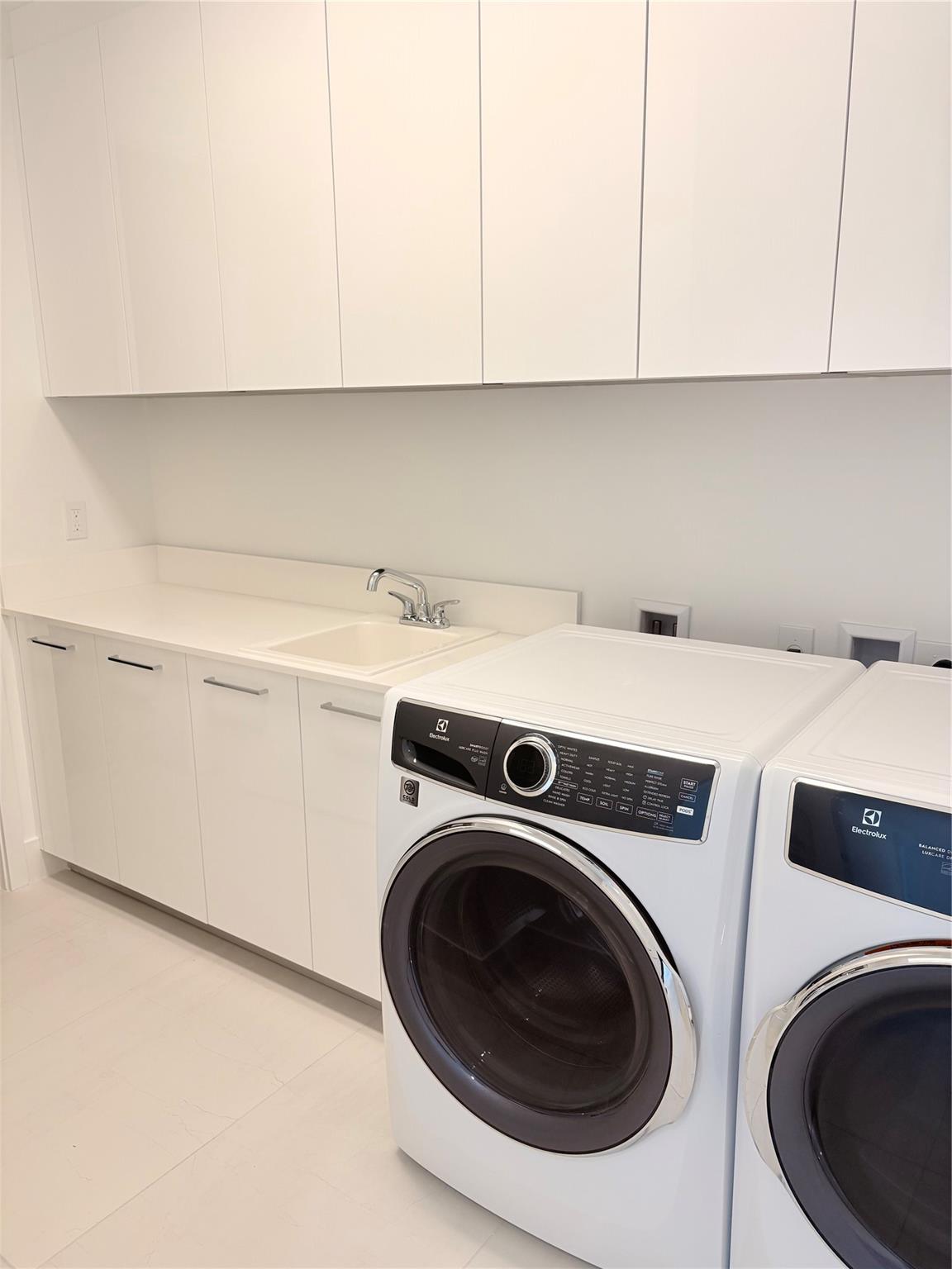 SELENE - Residential Lease