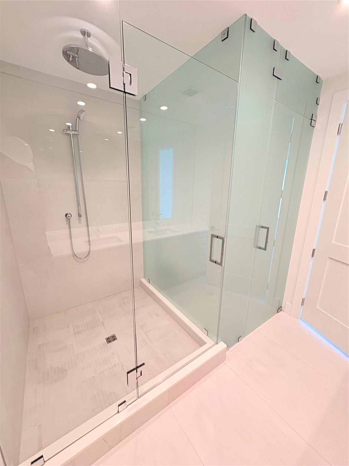 SELENE - Residential Lease