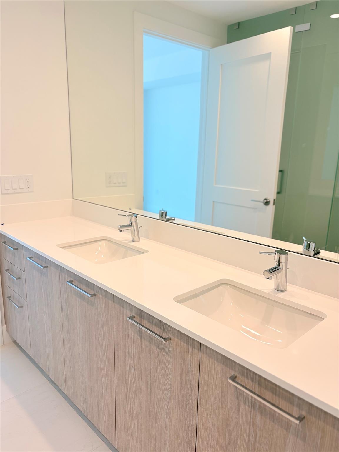 SELENE - Residential Lease