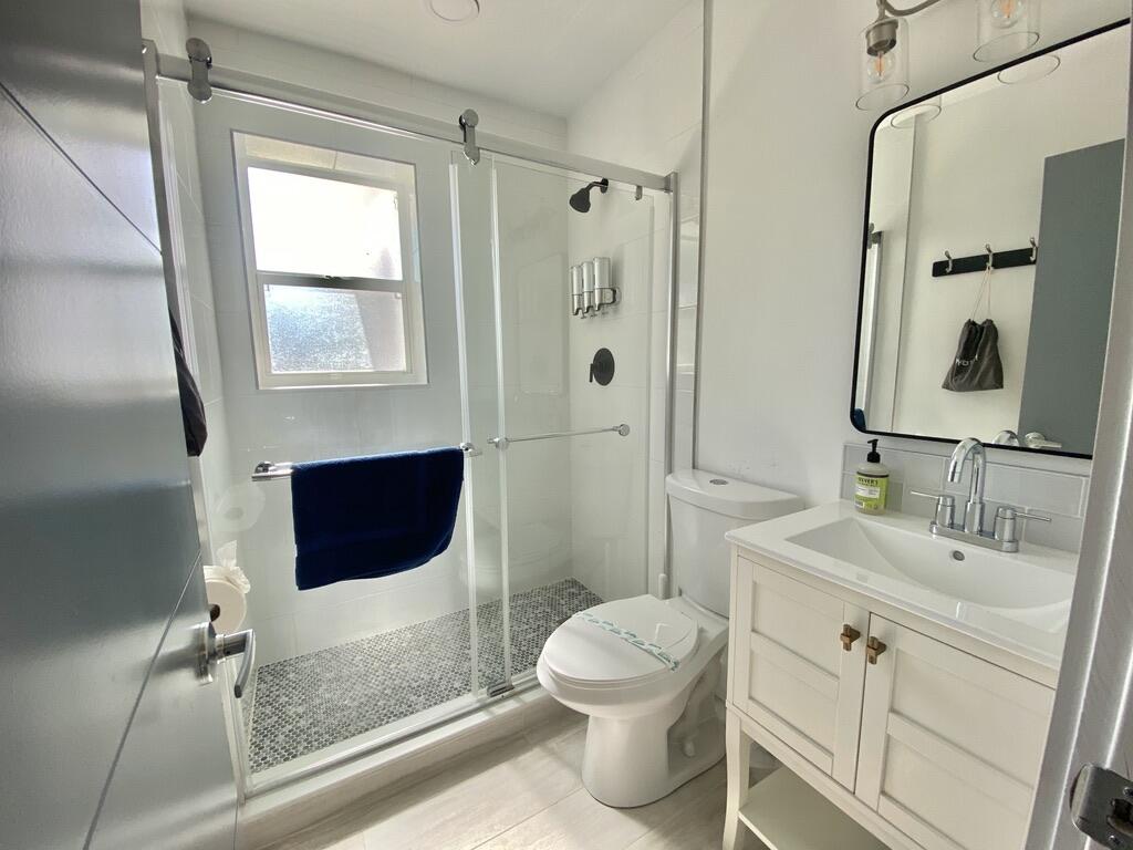 LINNS ADD TO OSCEOLA PARK - Residential Income