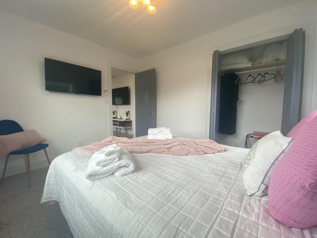 LINNS ADD TO OSCEOLA PARK - Residential Income