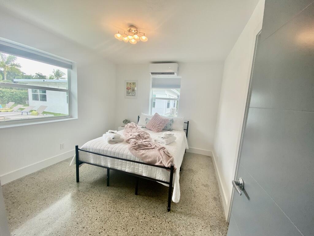 LINNS ADD TO OSCEOLA PARK - Residential Income