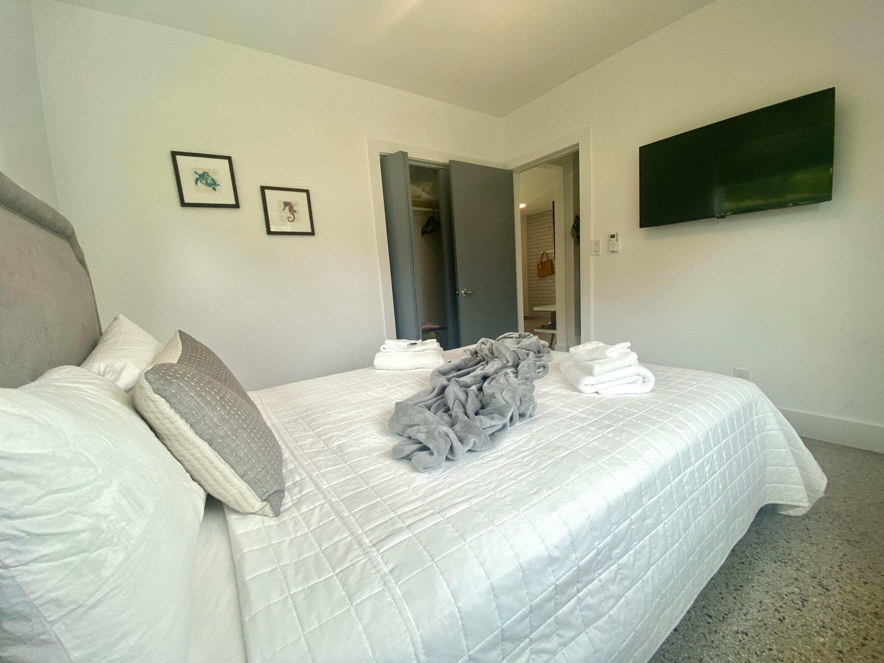 LINNS ADD TO OSCEOLA PARK - Residential Income