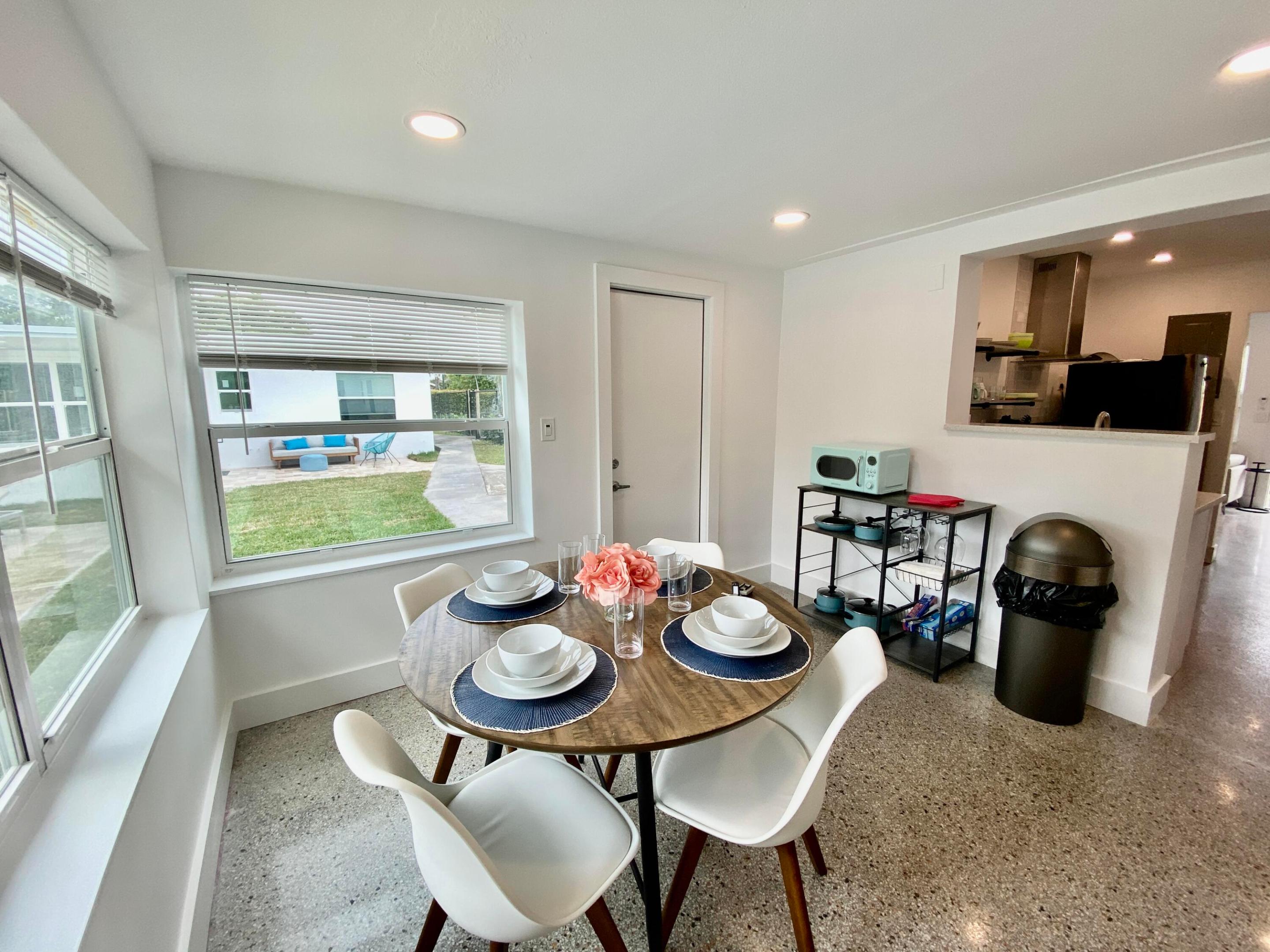 LINNS ADD TO OSCEOLA PARK - Residential Income