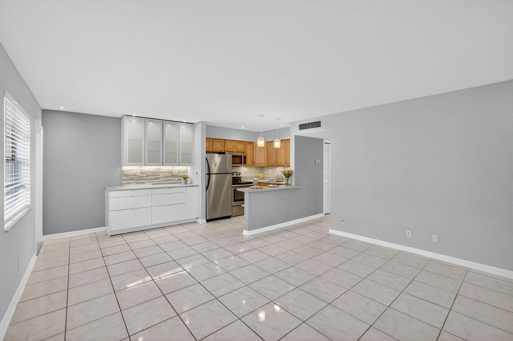 Photo of 4051 NE 13th Avenue #77-3, Fort Lauderdale, FL 33334 (MLS # F10552175)