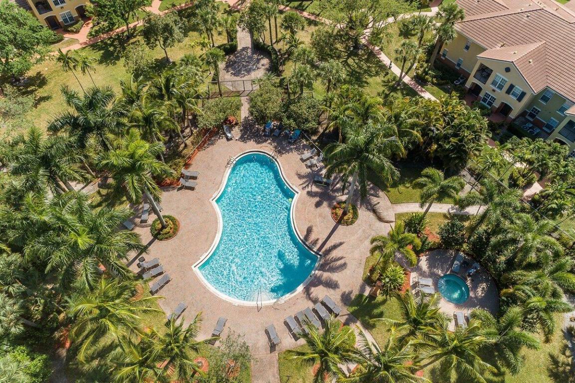 SPA AT SUNSET ISLES CONDOMINIUM - Residential