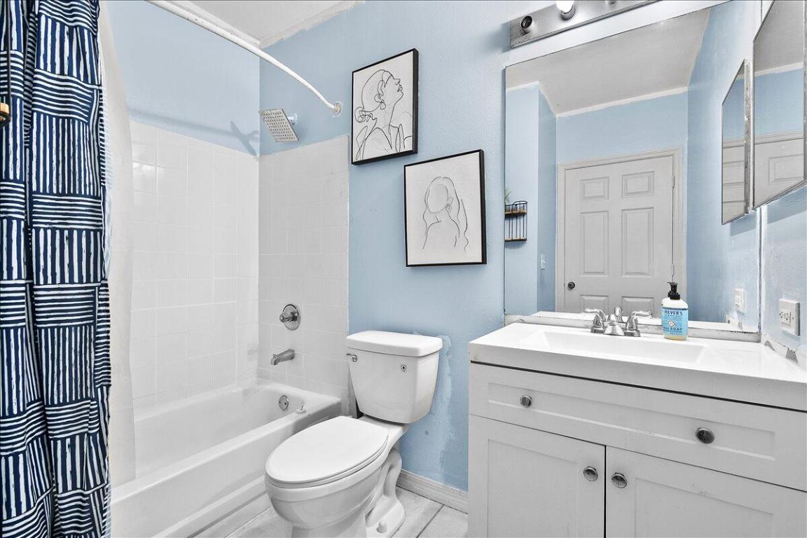 SPA AT SUNSET ISLES CONDOMINIUM - Residential