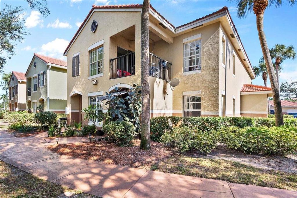 Photo of 10360 Fox Trail Road S #1613, Royal Palm Beach, FL 33411 (MLS # R11153275)