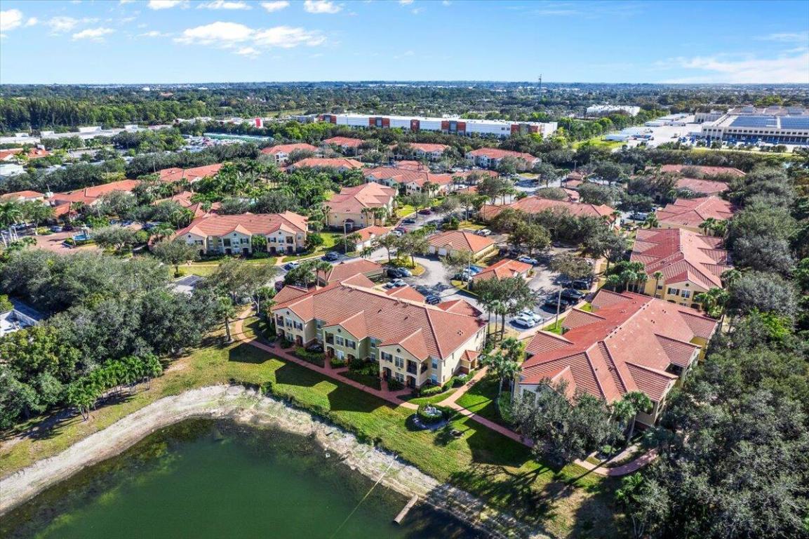 SPA AT SUNSET ISLES CONDOMINIUM - Residential