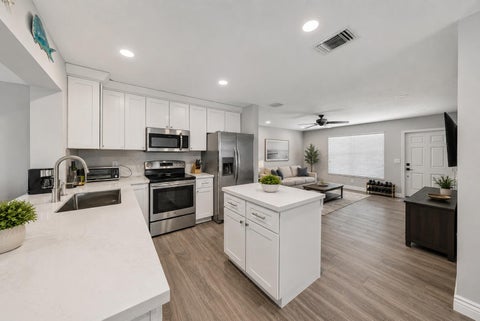 Tiny photo for 121 NE 55TH Street, Oakland Park, FL 33334 (MLS # B26058555)