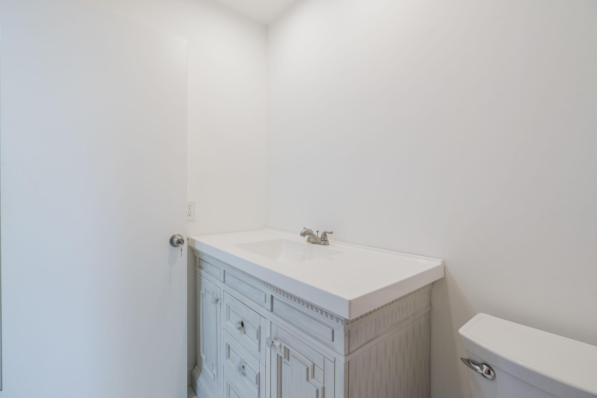 KINGS POINT NORMANDY COND - Residential