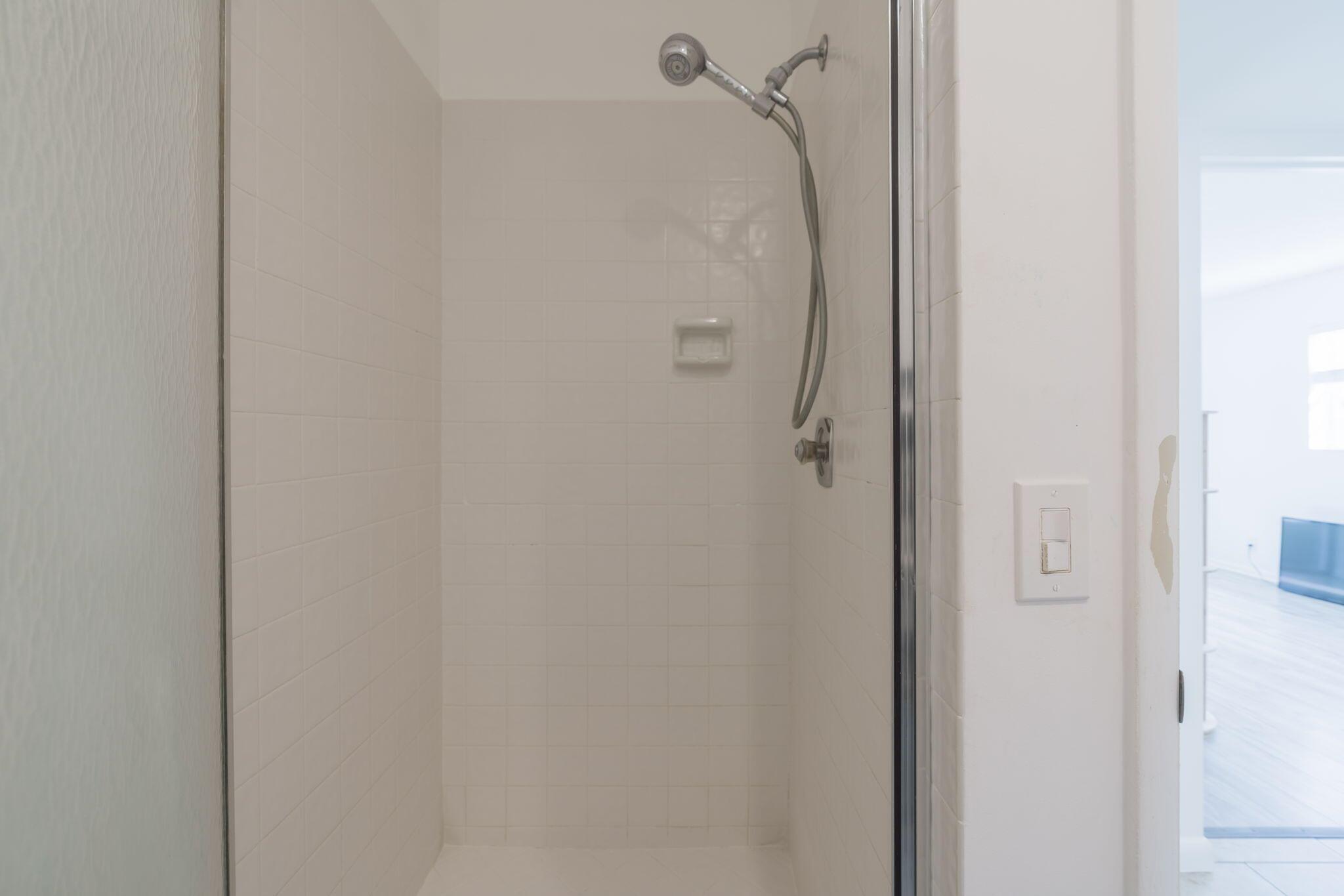 KINGS POINT NORMANDY COND - Residential