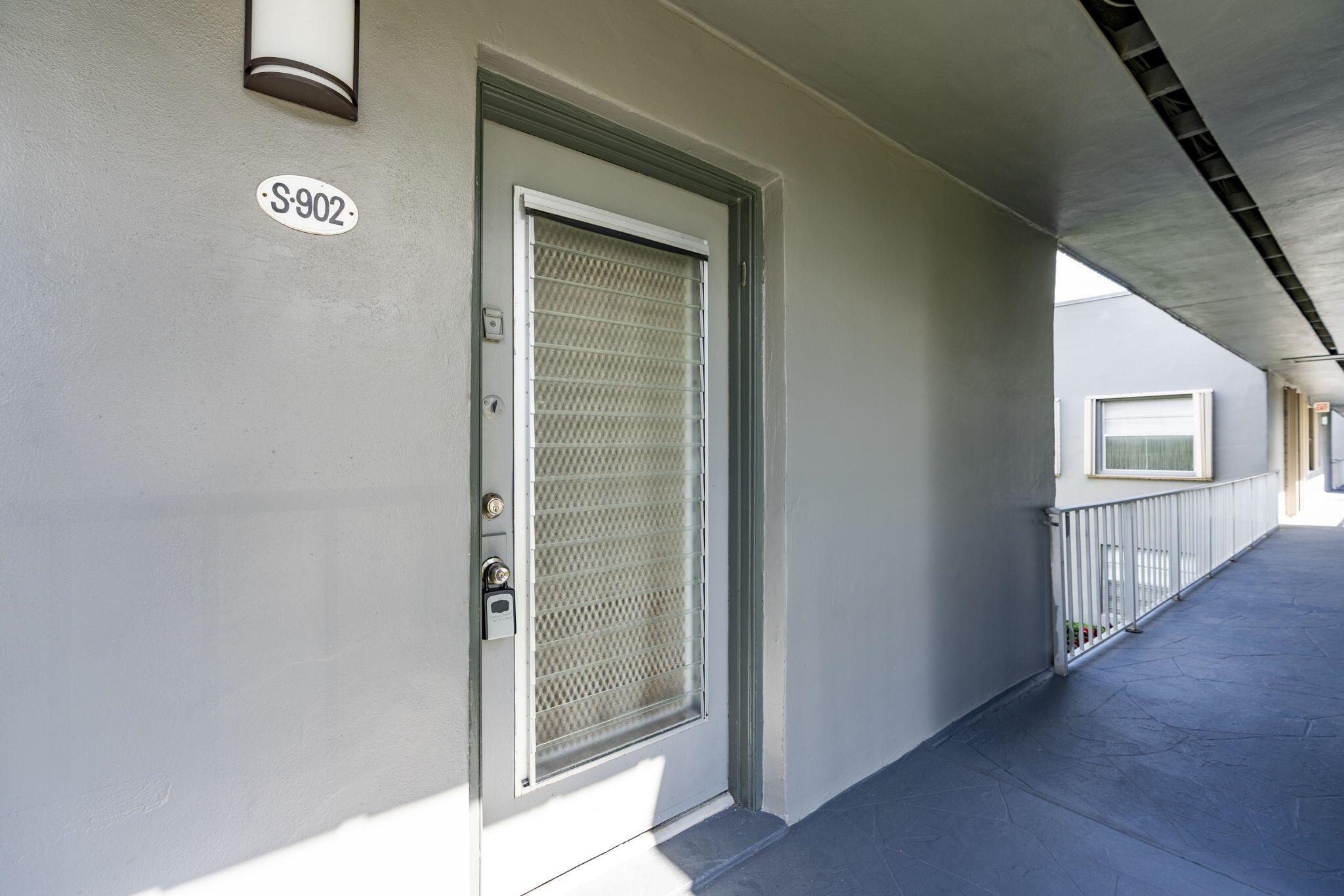 KINGS POINT NORMANDY COND - Residential