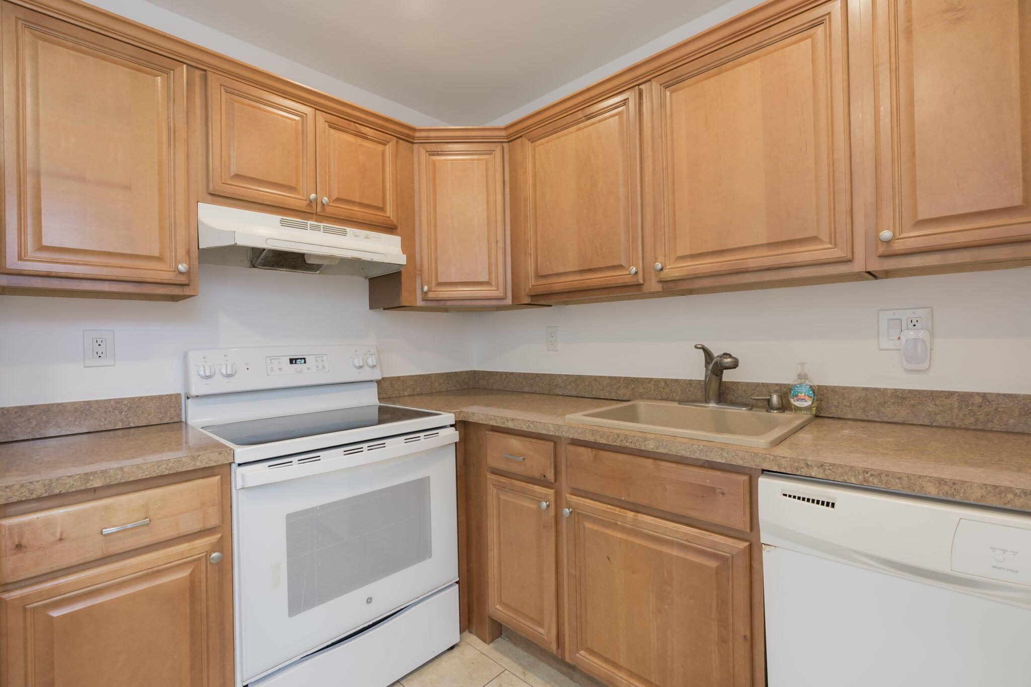 KINGS POINT NORMANDY COND - Residential