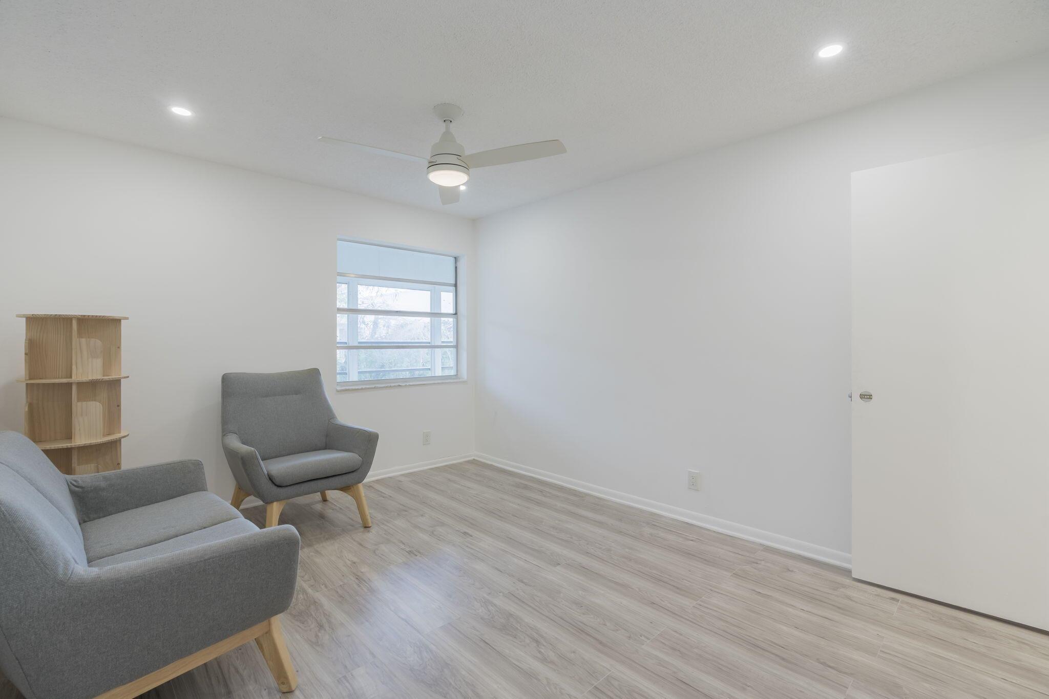 KINGS POINT NORMANDY COND - Residential