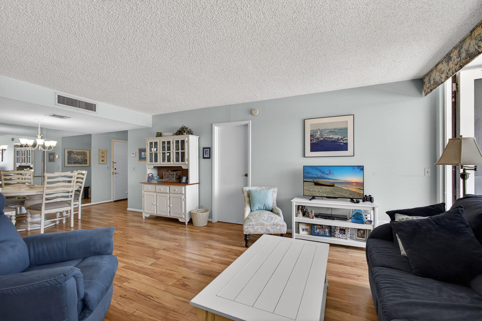 GEMINI CONDO - Residential