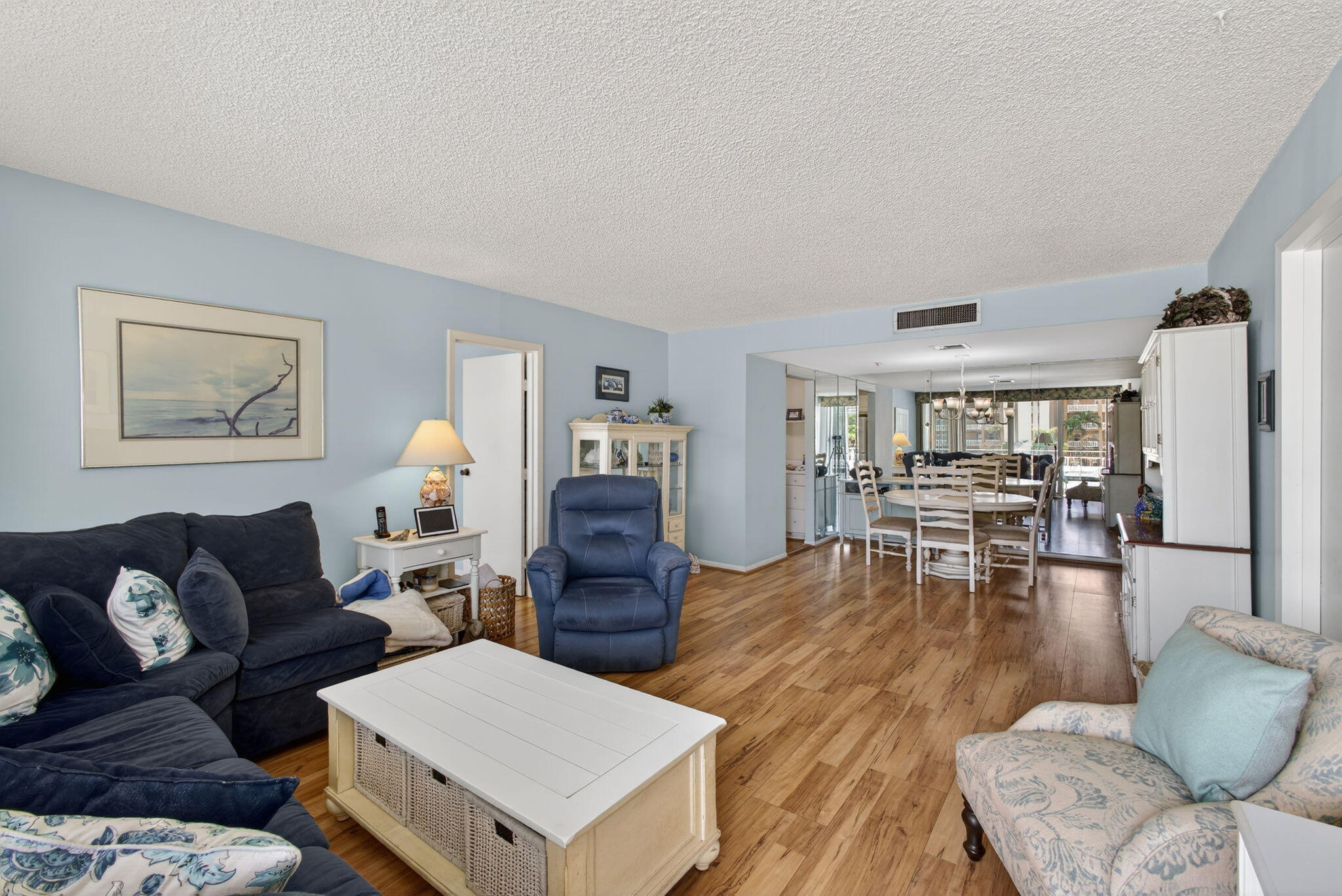 GEMINI CONDO - Residential