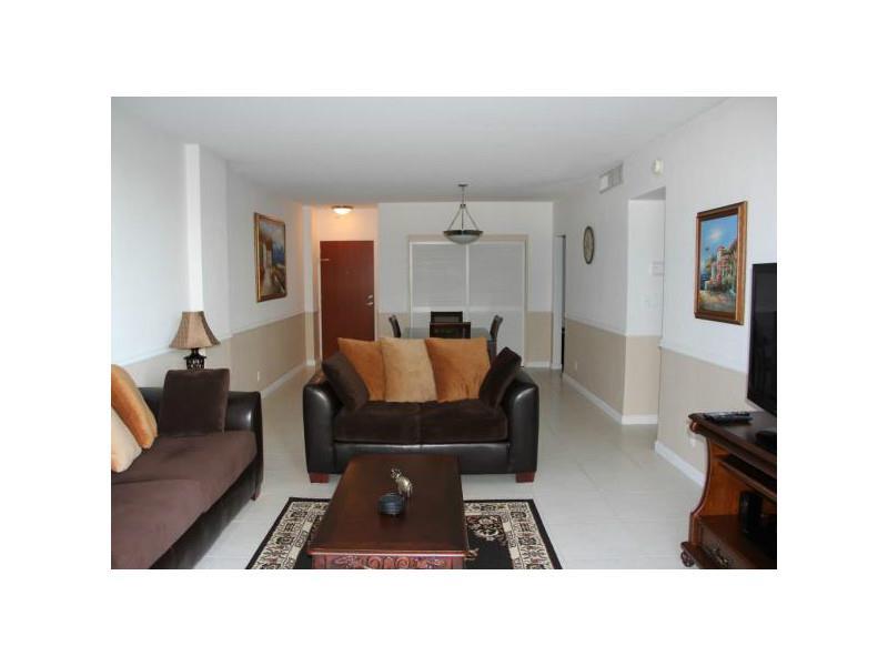 TIDES ON HOLLYWOOD BEACH - Residential