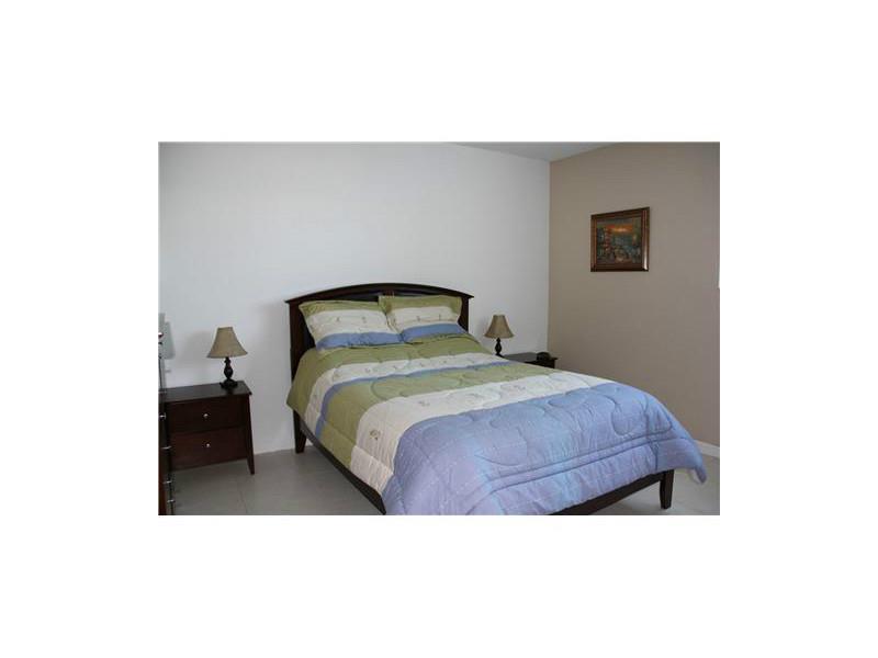 TIDES ON HOLLYWOOD BEACH - Residential