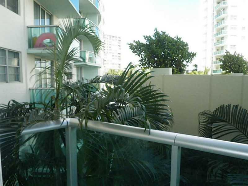 TIDES ON HOLLYWOOD BEACH - Residential