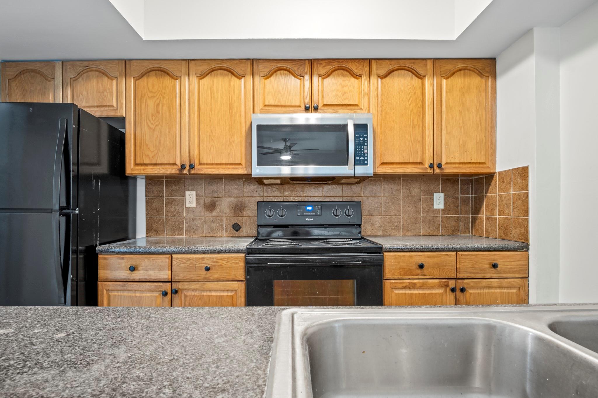 6252 Highland Ct 6252