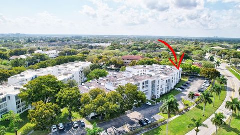 Tiny photo for 6923 Cypress Road #D12, Plantation, FL 33317 (MLS # F10554921)
