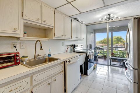 Tiny photo for 6923 Cypress Road #D12, Plantation, FL 33317 (MLS # F10554921)