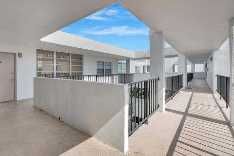 Tiny photo for 6923 Cypress Road #D12, Plantation, FL 33317 (MLS # F10554921)