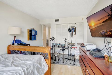 Tiny photo for 6923 Cypress Road #D12, Plantation, FL 33317 (MLS # F10554921)