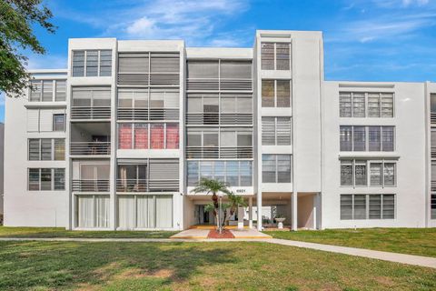 Tiny photo for 6923 Cypress Road #D12, Plantation, FL 33317 (MLS # F10554921)
