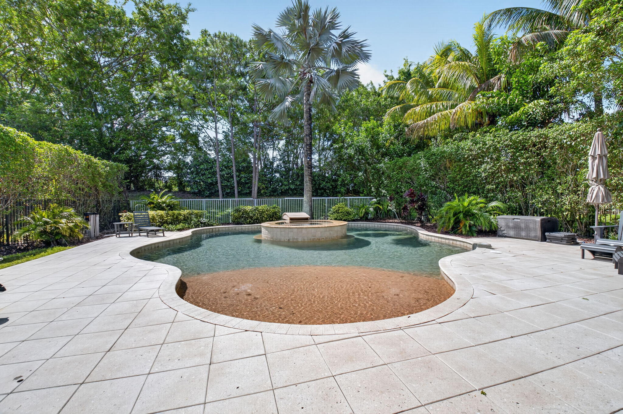 SATURNIA ISLES - Residential