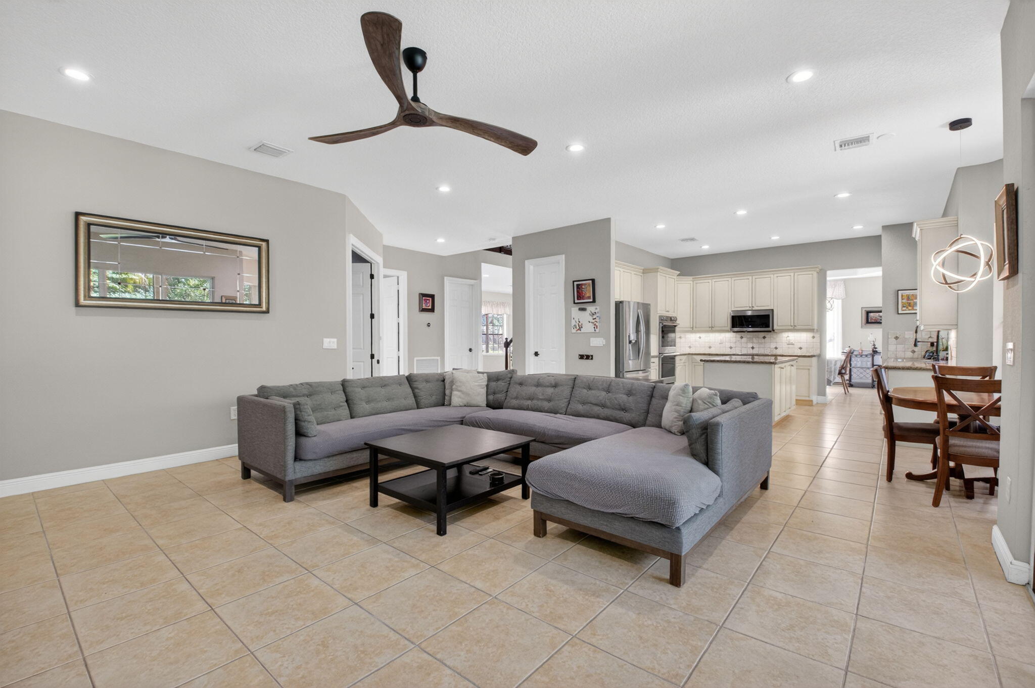 SATURNIA ISLES - Residential