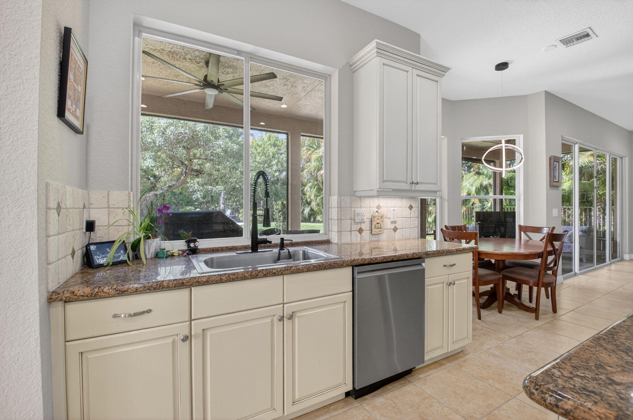 SATURNIA ISLES - Residential