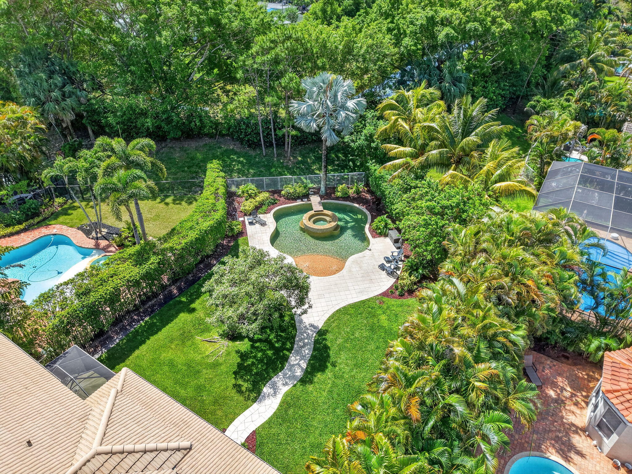SATURNIA ISLES - Residential