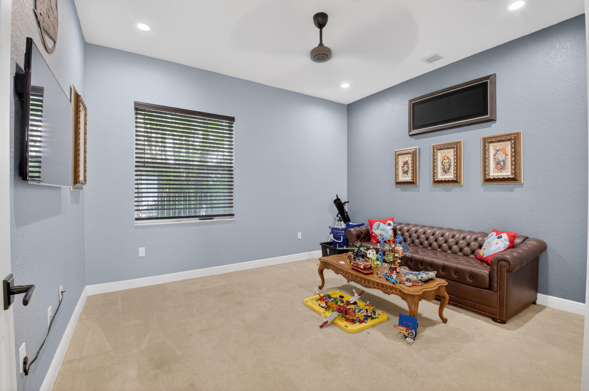 SATURNIA ISLES - Residential