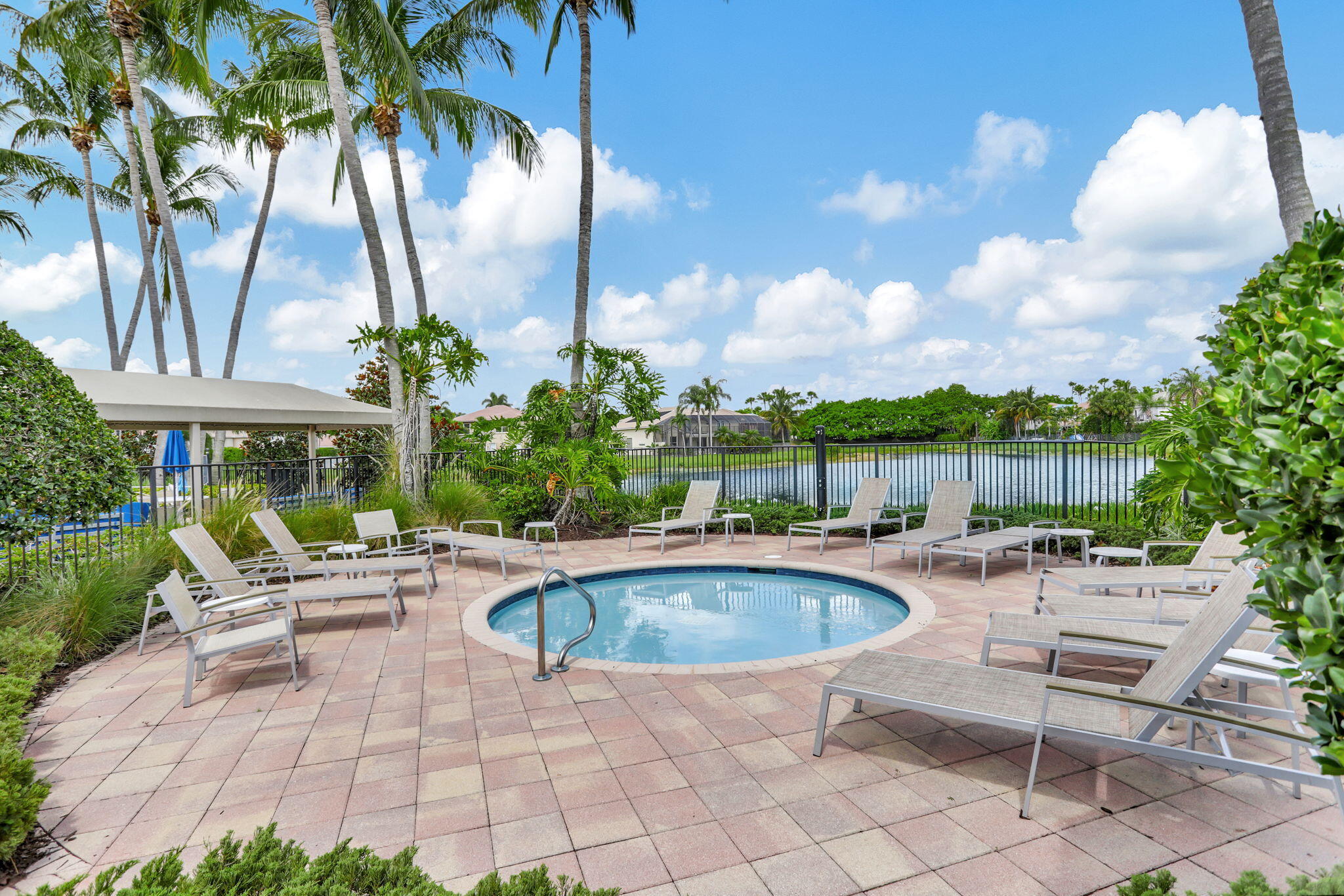 SATURNIA ISLES - Residential