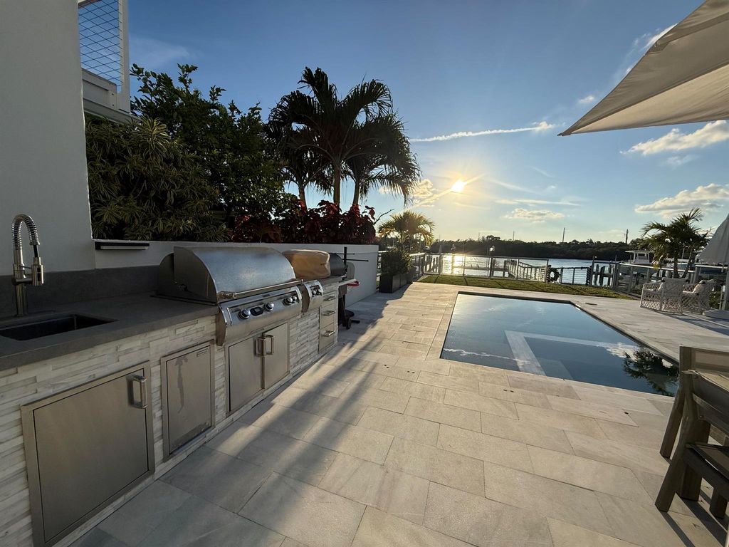 Photo of 1000 N Us Highway 1 #715, Jupiter, FL 33477 (MLS # R11149610)