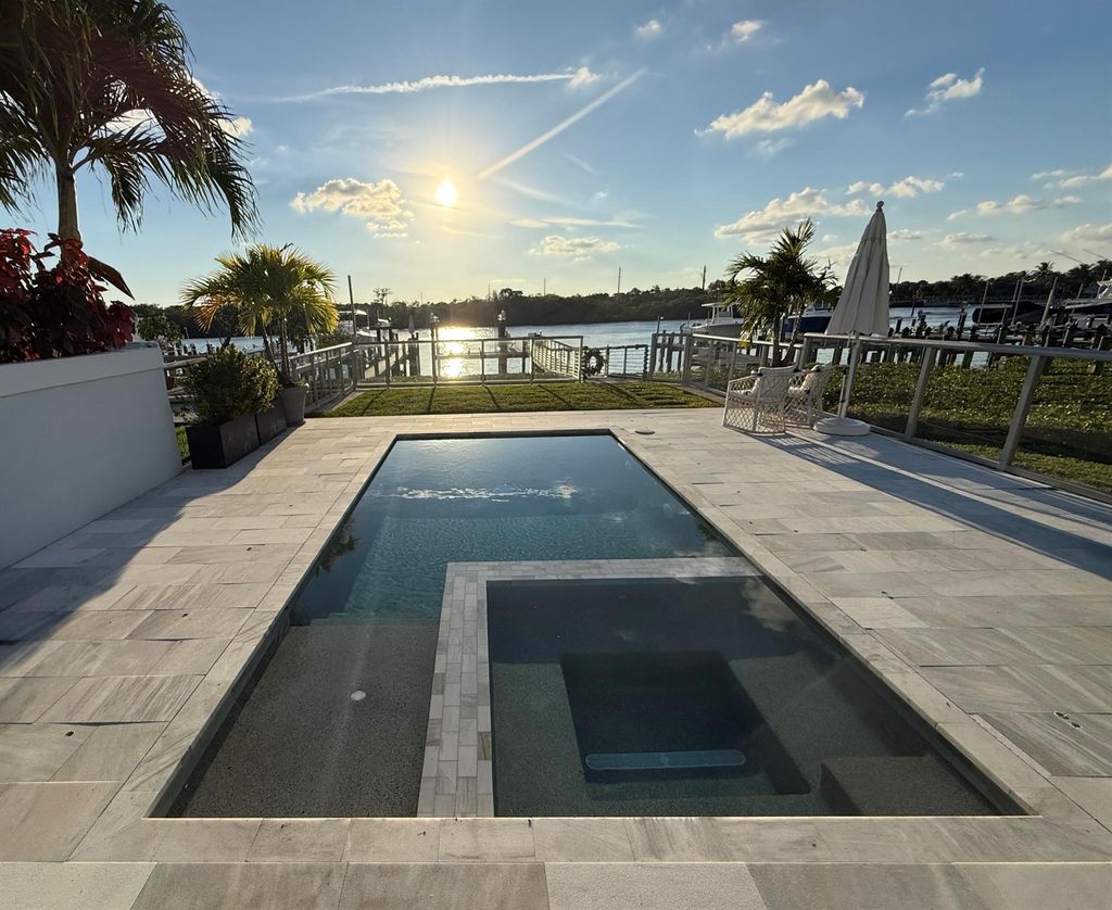 Photo of 1000 N Us Highway 1 #715, Jupiter, FL 33477 (MLS # R11149610)