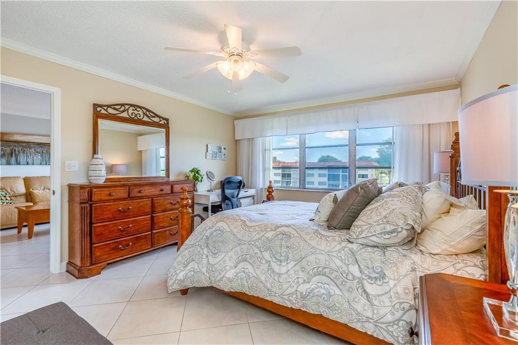 Hollybrook Golf & Tennis - Residential
