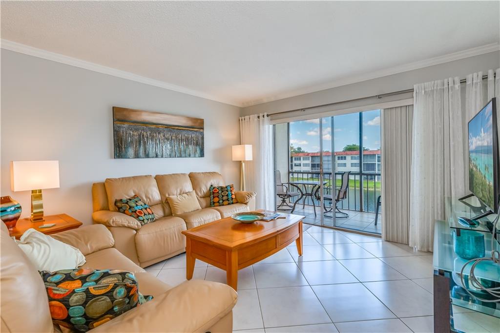 Hollybrook Golf & Tennis - Residential