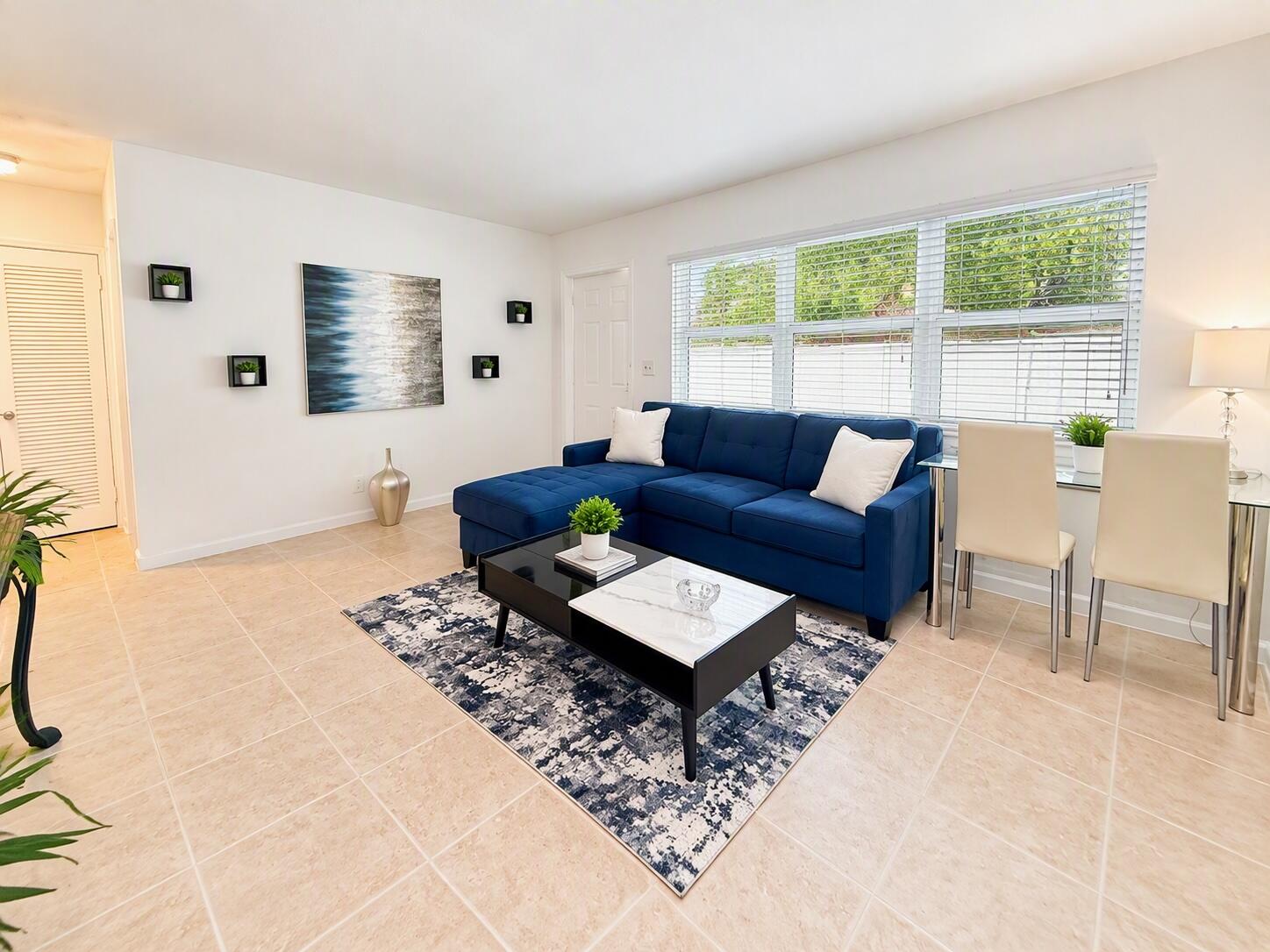 131 NE 19th Avenue 1-3