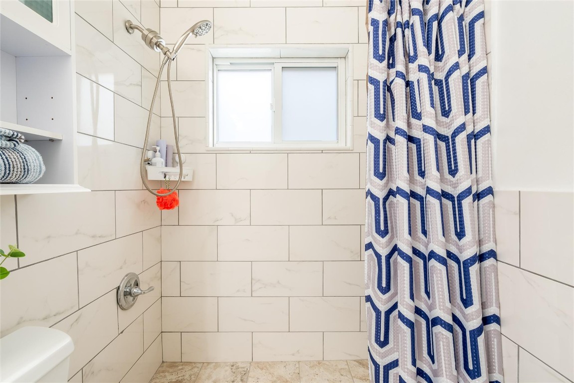 Paradise Gardens 67-37 B - Residential