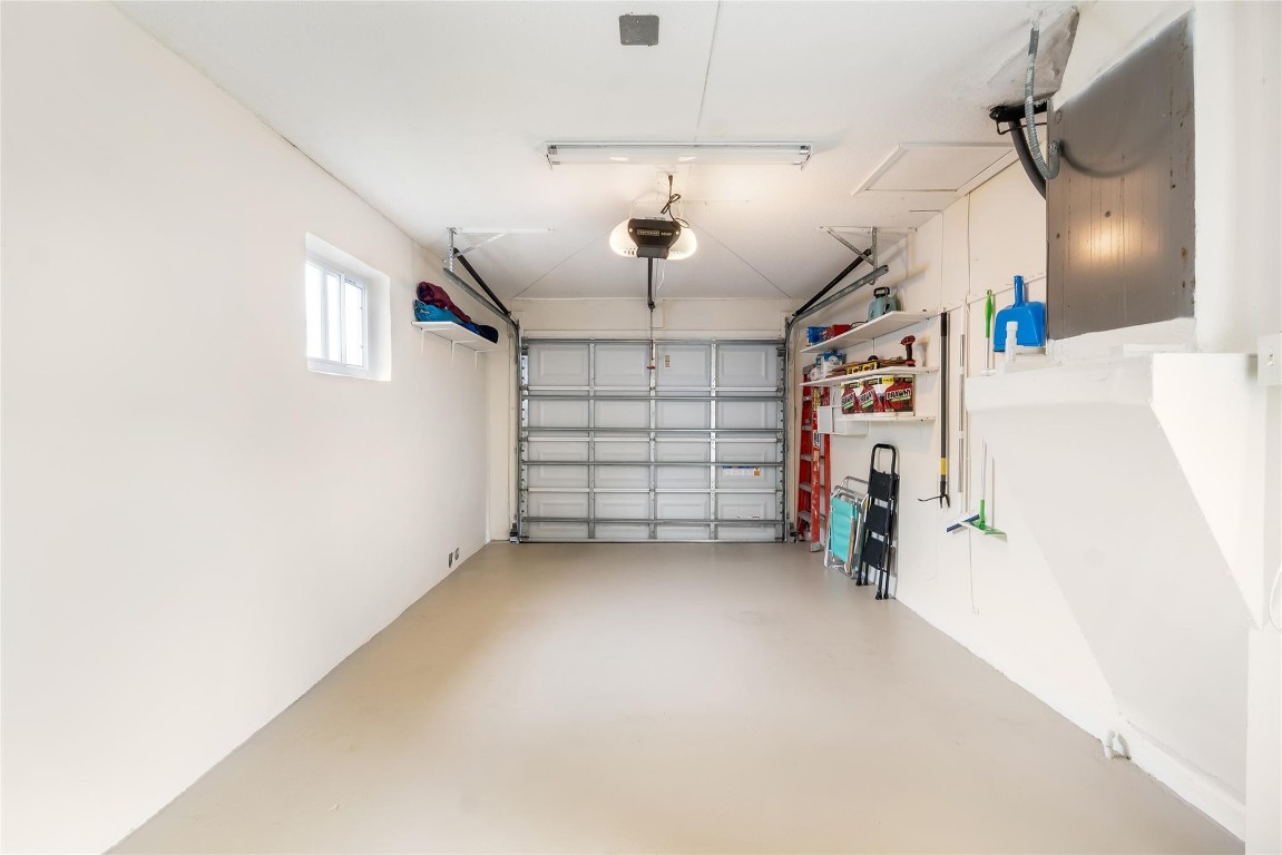 Paradise Gardens 67-37 B - Residential